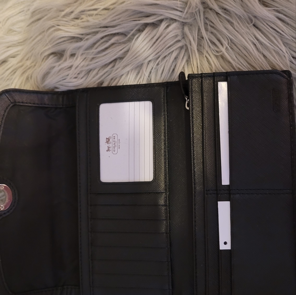 Coach Wallet - Picture 3 of 7
